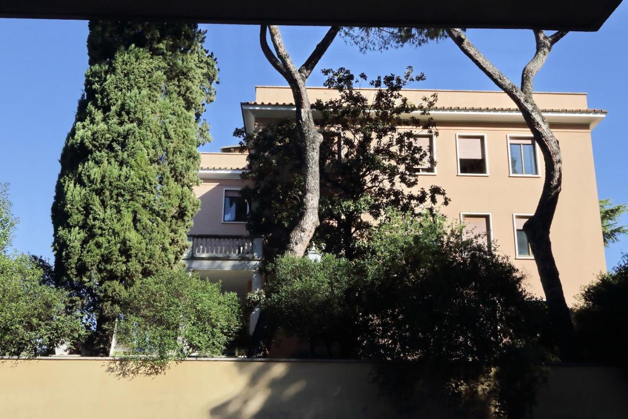 Druso Dream Apartment Colosseo Rome Extérieur photo